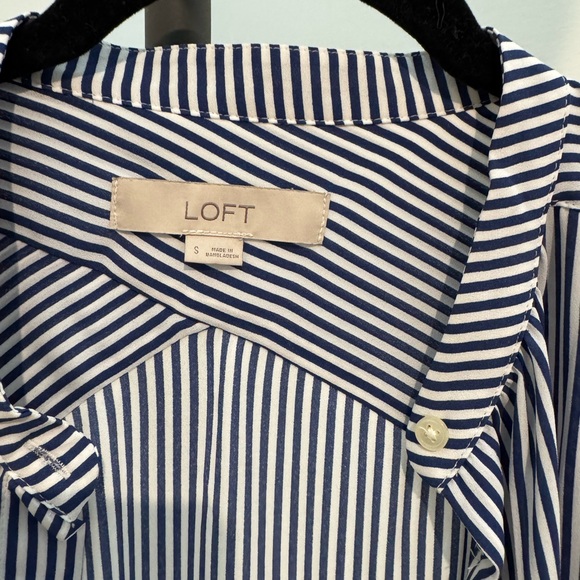 LOFT Gray and White Mandarin Collar Blouse - Picture 3 of 7